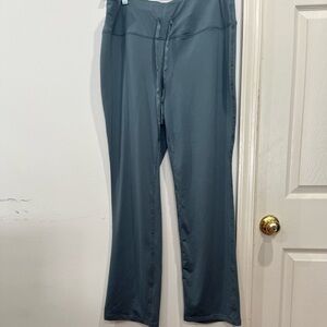 Crivit women leggings sizeL
G-24